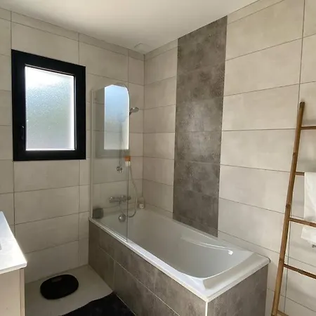 Des Eglantines Maison Jacuzzi Bord De Mer Saint-Jean-de-Monts