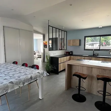 בית נופש Des Eglantines Maison Jacuzzi Bord De Mer *