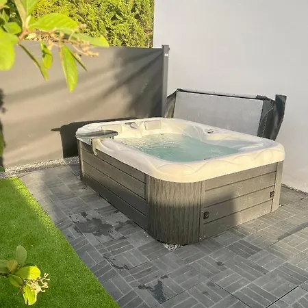 Des Eglantines Maison Jacuzzi Bord De Mer Ferienhaus Saint-Jean-de-Monts