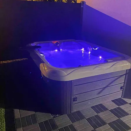 Des Eglantines Maison Jacuzzi Bord De Mer Ferienhaus *